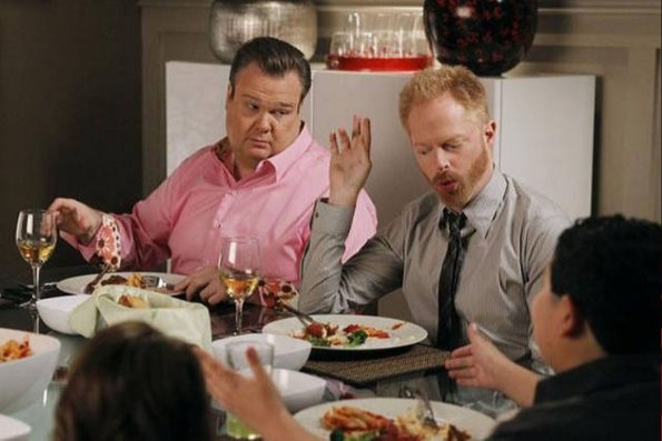 Modern-Family-Episode-3.14-%93Me-Jealous%94-Promotional-Photos-3