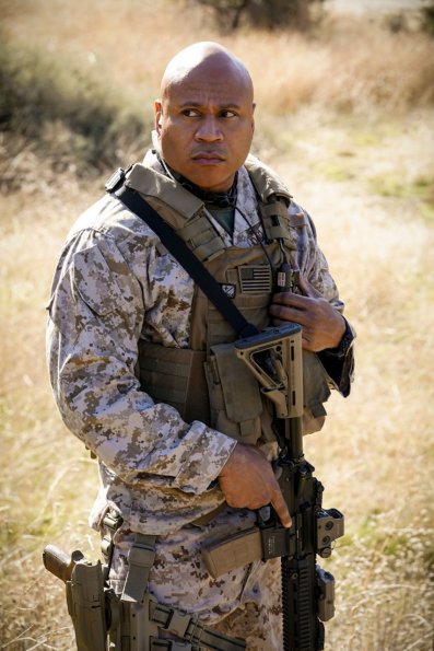1116_ncis-los-angeles_photo02