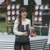 NEW GIRL:  Jess (Zooey Deschanel) plays a game of catch with a professional football player in the &quot;TinFinity&quot; episode of NEW GIRL airing Tuesday, Feb. 26 (9:00-9:30 PM ET/PT) on FOX. &#xa9;2013 Fox Broadcasting Co.  Cr: Patrick McElhenney/FOX
