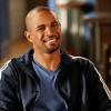 NEW GIRL:  Coach (Damon Wayans, Jr.) decides he is going to train Nick to get him into shape in the &quot;Menus&quot; episode of NEW GIRL airing Tuesday, Nov. 12 (9:00-9:30 PM ET/PT) on FOX. &#xa9;2013 Fox Broadcasting Co.  Cr:  Greg Gayne/FOX