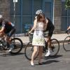 NEW GIRL:  Jess (Zooey Deschanel, C) chases after her dad's (guest star Rob Reiner, L) new girlfriend in the "Julie Beckman's Older Sister" episode of NEW GIRL airing Tuesday, Sept. 30 (9:00-9:30 PM ET/PT) on FOX.  ©2014 Fox Broadcasting Co.  Cr:  Patrick McElhenney/FOX