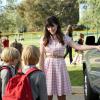 NEW GIRL: Zooey Deschanel (R) in the "Dress" episode of NEW GIRL airing Tuesday, May 3 (8:00-8:30 PM ET/PT) on FOX.  ©2016 Fox Broadcasting Co.  Cr:  Ray Mickshaw/FOX