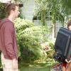 NEW GIRL:  Jess (Zooey Deschanel, R) asserts herself and takes all her belongings back from her ex-boyfriend (guest star Ian Wolterstorff, L) in the &quot;Kryptonite&quot; episode of NEW GIRL airing Tuesday, Sept. 27 (9:00-9:30 PM ET/PT) on FOX.  &#xa9;2011 Fox Broadcasting Co.  Cr:  Greg Gayne/FOX