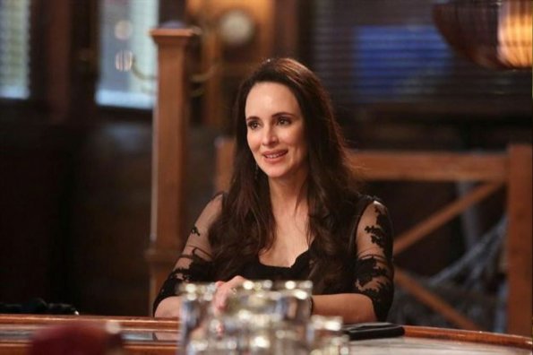 revenge-season-2-episode-20-engagement-8