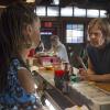 Shanola Hampton as Veronica Fisher and William H. Macy as Frank Gallagher in Shameless (Season 5, episode 3) - Photo: Sonja Flemming/SHOWTIME - Photo ID: shameless_503_1513