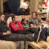 Cameron Monaghan as Ian Gallagher, Ethan Cutkosky as Carl Gallagher, Brandon/Brenden Sims as Liam Gallagher and William H. Macy as Frank Gallagher in Shameless (Season 6, episode 1) - Photo: Cliff Lipson/SHOWTIME - Photo ID: shameless_601_2404