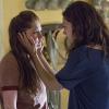 Emma Kenney as Debbie Gallagher and Emmy Rossum as Fiona Gallagher in Shameless (Season 6, episode 3) - Photo: Cliff Lipson/SHOWTIME - Photo ID: shameless_603_5211