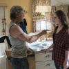 William H. Macy as Frank Gallagher and Emma Kenney as Debbie Gallagher in Shameless (Season 6, episode 5) - Photo: Monty Brinton/SHOWTIME - Photo ID: shameless_605_0588