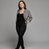 Emma Kenney as Debbie Gallagher in Shameless (Season 9) - Photo: Brian Bowen Smith/SHOWTIME