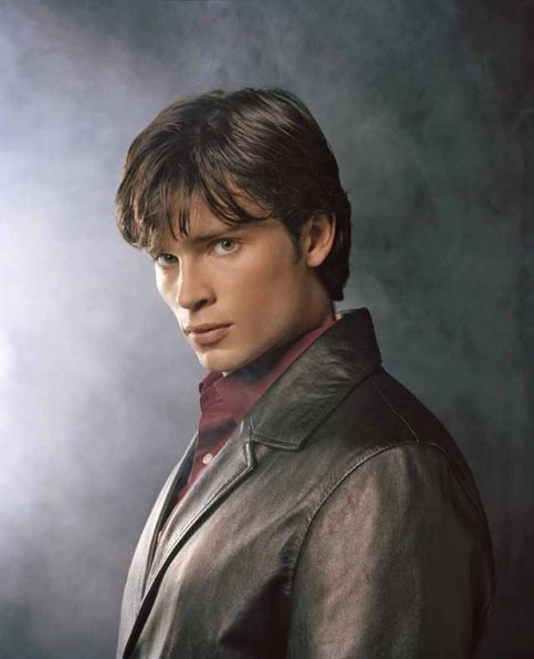 Smallville
REFERENCE NUMBER
SM041-0412
Pictured: Tom Welling as Clark Kent
Photo Credit: 