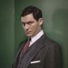 the-hour-dominic-west-002