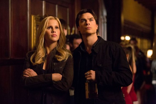 THE VAMPIRE DIARIES