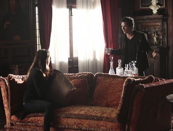 The Vampire Diaries -- "I Alone" -- Image Number: VD609a_0175.jpg -- Pictured (L-R): Nina Dobrev as Elena and Ian Somerhalder as Damon -- Photo: Annette Brown/The CW -- ÃÂ© 2014 The CW Network, LLC. All rights reserved.