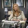 Lisa Kudrow as Fiona Wallice in Web Therapy (Episode 5) - Photo: Courtesy of SHOWTIME - Photo ID: webtherapy_105_2567