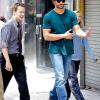 joe-manganiello-set-white-collar-01